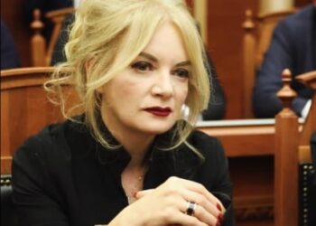 Iris Luarasi: “Shtetet me dy gjini s’janë shembull për ne!” – Po për kë janë, vallë?