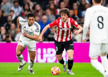 Champions/ Mbape shënon tre gola në 7 minuta, Liverpuli dhe PSG të frenuara në barazim (VIDEO)