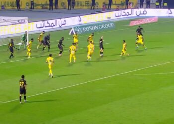 Super Mario Mitaj! Mbrojtësi i kombëtares shënon gol në Arabi dhe shpëton ekipin nga humbja