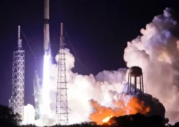 NASA shtyn lëshimin e raketës New Glenn për shkak të stuhisë diellore