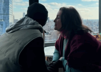 Mesazhi prekës i Parashqevi Simakut për të birin: Edhe nëse më mohon, unë do të jem gjithmonë nëna jote