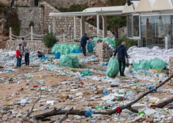 Mediat e huaja ngrenë alarmin: Shqipëria përmbyt Kroacinë me plehra