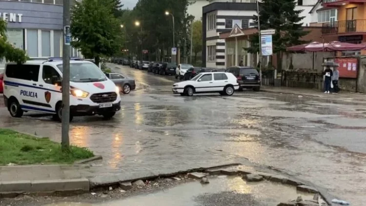 Tronditet Kukësi, qëllohet me armë zjarri ndaj një biznesi