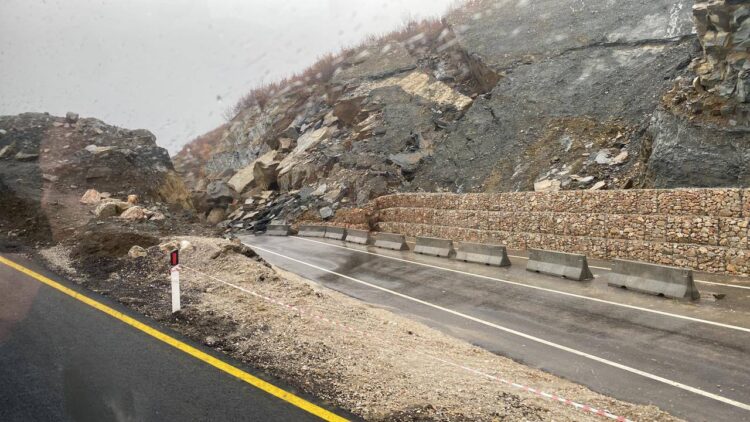 “Inauguruar 3 herë, bllokohet sërish – Kaso: Skandal që duhet hetuar urgjent”