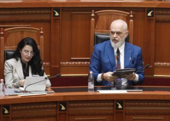 Rama mbron Ballukun dhe relativizon kostot e korrupsionit