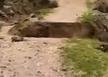 Delvinë/ Shembet ura që lidh tre fshatra, izolohen banorët (Video)