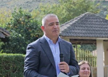 Kandidat i PS-së për Tepelenë, Gramos Sako, nuk rezulton votues në bashkinë që synon të udhëheqë