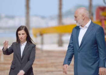 “Projekti i zhdukur i rindërtimit” — PD: Qeveria e shiti Durrësin për interesat e AADF-së!