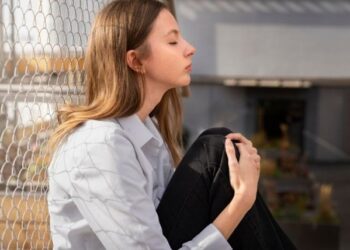 Karakteristikat e njerëzve të pasigurt / Si të rikthejmë forcat dhe të ndërtojmë besimin tek vetja?