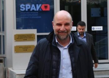 “Pas Sarandës e Divjakës, Dritan Agolli nis projektin turistik 2.4 mln € në Korçë”