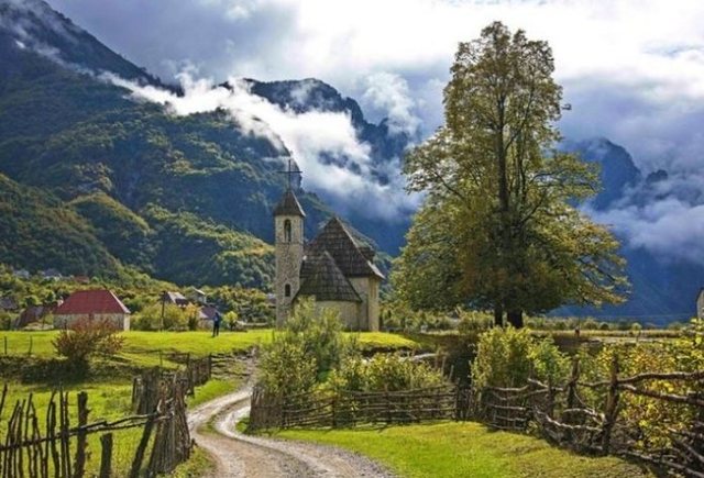 Vetëm dy kategori mund të përfitojnë nga Paketa e Maleve, sqaron ministri Demo