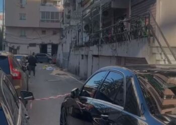 Ngjarje e rëndë në Tiranë! Babai i tre fëmijëve i jep fund jetës, hidhet nga pallati