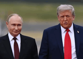 Moska heq dorë nga takimi? Kremlini: Samiti Putin-Trump nuk është urgjent