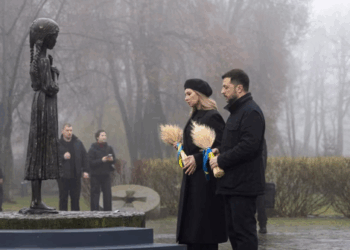 Ukraina shënon Holodomorin teksa i shtohen s*lmet ruse dhe trysnia amerikane për planin e paqes