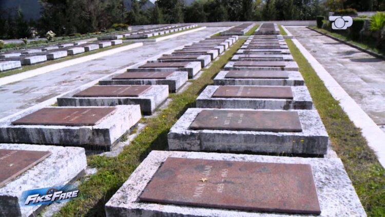 Dëshmorët që dhanë jetën, të harruar. Varret e çara dhe pa emër, ndërsa pushtuesve të huaj u lulëzojnë