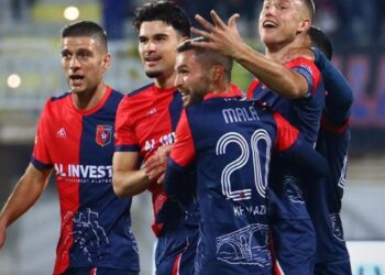 Vllaznia mund Dinamon në Shkodër dhe ruan vendin e parë, VAR-i rezulton vendimtar