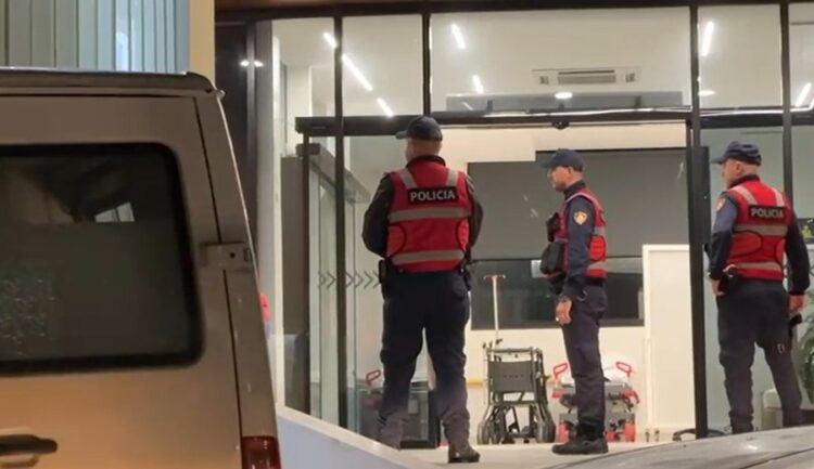 Atentati i mori jetën 36-vjeçarit në Selenicë! Shpallet në kërkim djali i xhaxhait, një nga autorët e masakrës së Çoles