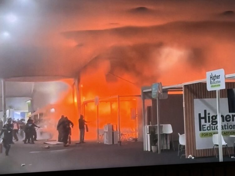 Zjarr në qendrën e konferencave të OKB-së për klimën në Brazil, evakuohen pjesëmarrësit