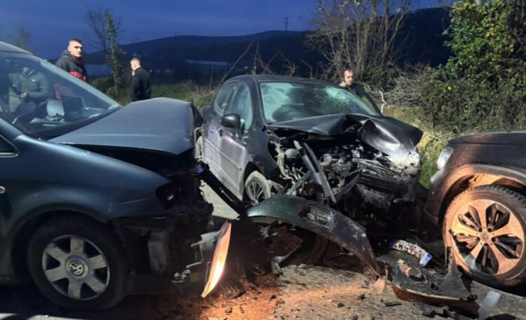 Përplasje zinxhir në Shupenzë–Maqellarë, një i plagosur në gjendje kritike