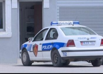 Shantazhi, 750 euro në këmbim të mospublikimit të fotove personale, arrestohet 20-vjeçari në Tiranë