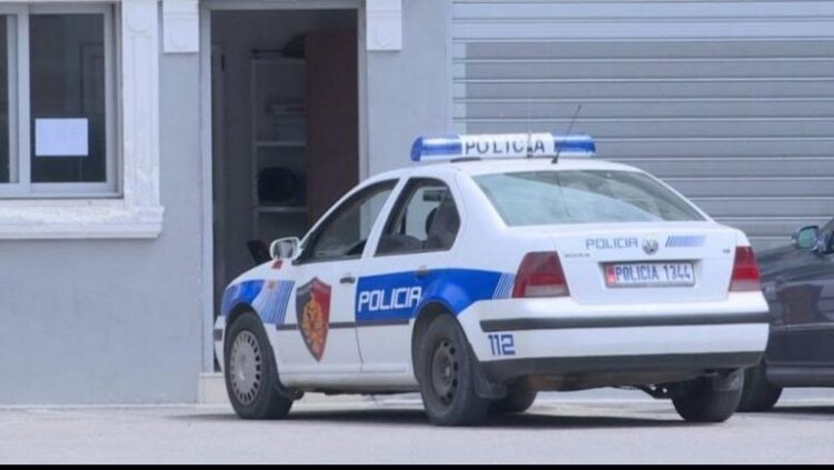 Shantazhi, 750 euro në këmbim të mospublikimit të fotove personale, arrestohet 20-vjeçari në Tiranë