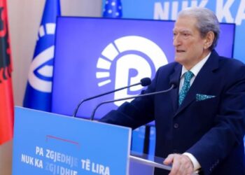 Tension në kampin blu/ Berisha reagon ndaj lëvizjeve të Salianjit në Durrës: Mos u bëni pjesë e takimeve të tilla