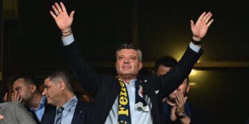 Skandal i madh në Turqi, Presidenti i Fenerbahçes përfundon në pranga