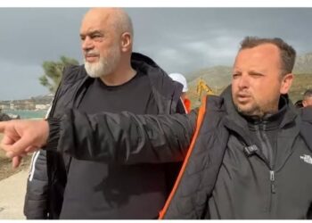 Vlorë, jep dorëheqjen ish-kryetari i komanduar i bashkisë, Elis Halili