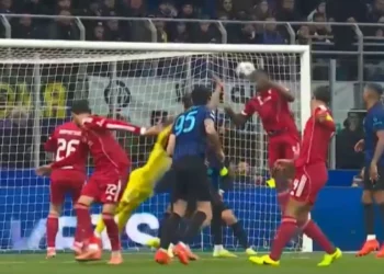 Inter-Liverpool/ Katër minuta për të marrë një vendim, anulohet goli i Konate