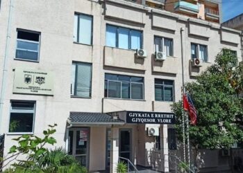 Pazari i drogës/ Morën peng kosovarin, Gjykata e Vlorës liron një nga të dyshuarit