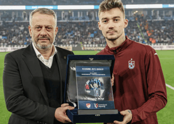 Talenti shqiptar Ernest Muçi vlerësohet edhe me çmimin “Goli më i bukur” i muajit