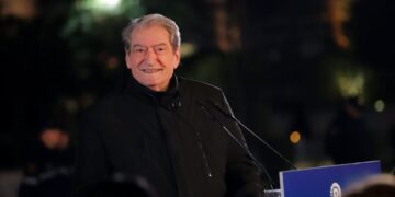 “Nuk largohemi nga sheshi pa shporrur Ramën”/ Berisha: Vitin e Ri do ta nisim me protesta