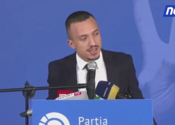 “PD ka nevojë për ristrukturim”, Anëtar i FRPD në Durrës: Ndryshimi duhet të nisë nga…