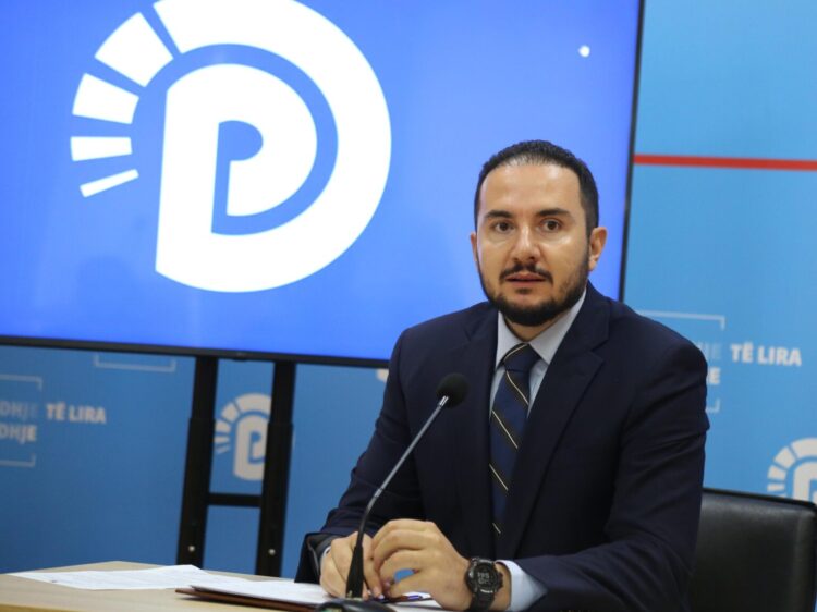 Salianji me ironi ndaj Berishës: Rama nuk ikën me muzikë poshtë zyrës