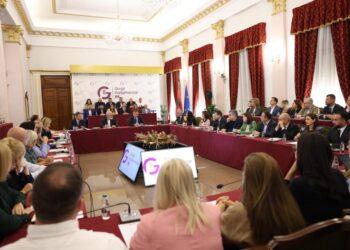 Mbledhja e Grupit Parlamentar të PS, Rama porosit deputetët: Dilni dhe takoni elektoratin