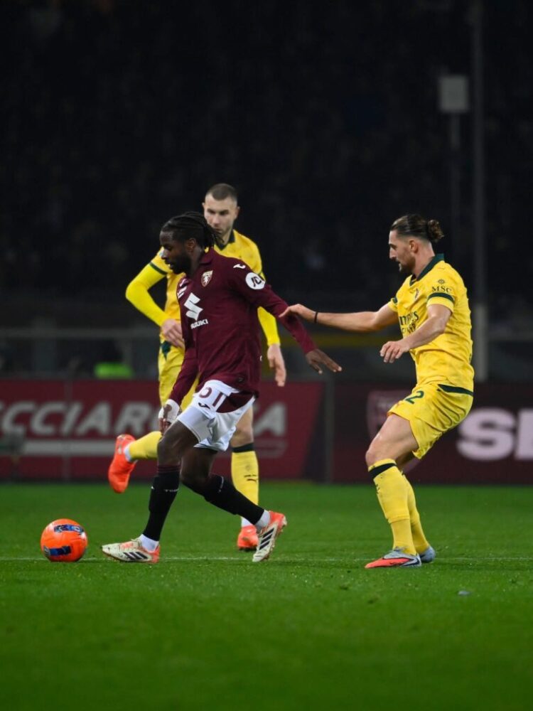 Pulisic shpëton Milanin, kuqezinjtë fitojnë me përmbysje ndaj Torinos