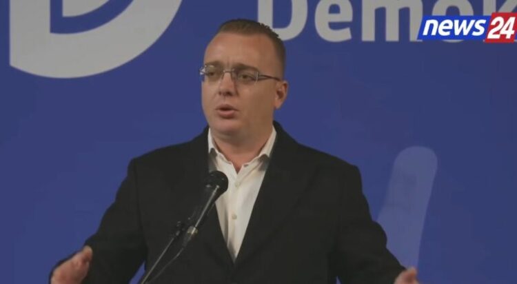 “Salianji, i vetmi i dënuar politik në 35 vjet”/ Më i votuari i PD në Durrës, Ndrec Pjetri: U sulmuan demokratët pse morën pjesë në takim