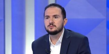 Salianji i kundërpërgjigjet Berishës: Takimet i kam bërë me strukturat, PD të riformatohet