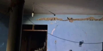 Elbasan/ Shpërthen bombola e gazit, banesa përfshihet nga flakët