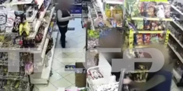 Ngjarje e rëndë në Greqi: Shqiptari sulmon me thikë ish-bashkëshorten, 50-vjeçarja kërkon strehë në supermarket
