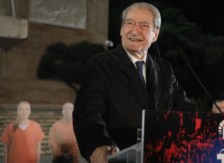 “Po mbron Ballukun dhe sulmon Kushtetuesen”, Berisha i drejtohet Ramës: S’do të të ndahemi derisa të ikësh”