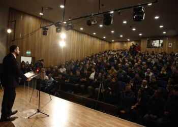 “PD duhet të hapet”, Salianji: Opozita e paaftë për të nxjerrë shqiptarët në votime