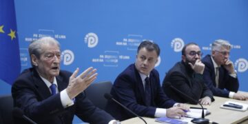 Përplasje në mbledhjen e Këshillit Kombëtar/ Dritan Burgia largohet nga salla: Na ndaloni të flasim…