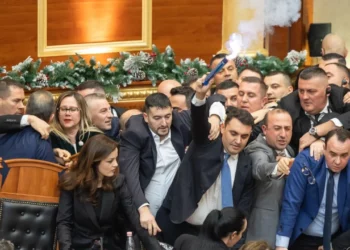 Skenar PS-PD për bllokimin e Këshillit të Mandateve, ja kush e shoqëron nesër prokurorin Dritan Prençi për çështjen Balluku