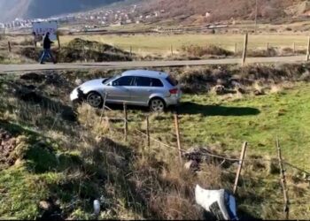 Aksident në Rrugën e Arbrit, përplasen dy automjete te “Ura e Vocit”