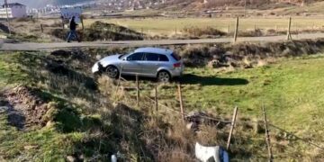 Aksident në Rrugën e Arbrit, përplasen dy automjete te “Ura e Vocit”