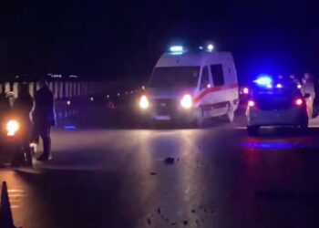 Aksident tragjik në Fushë-Krujë: Fuoristrada përplas për vdekje 18-vjeçarin, që po shtynte makinën e fikur