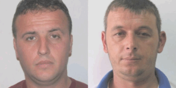 PAMJET nga arrestimi i dy ushtarëve të Martinajt, çfarë u gjet në banesën ku ishin fshehur (Video)