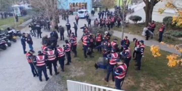 Pak orë para protestës kombëtare të PD-së, Kryeministria nën masa të forta sigurie