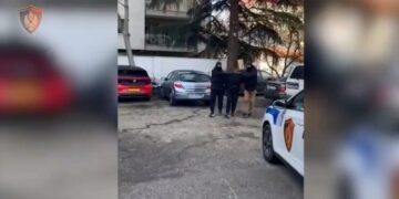 I akuzuar për kultivim të bimëve narkotike, arrestohet në Tiranë 37-vjeçari me dy emra